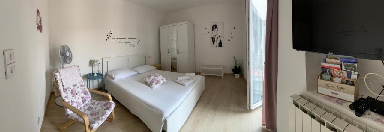 Il Nido Di Tiffany Apartment Massino Visconti ภายนอก รูปภาพ