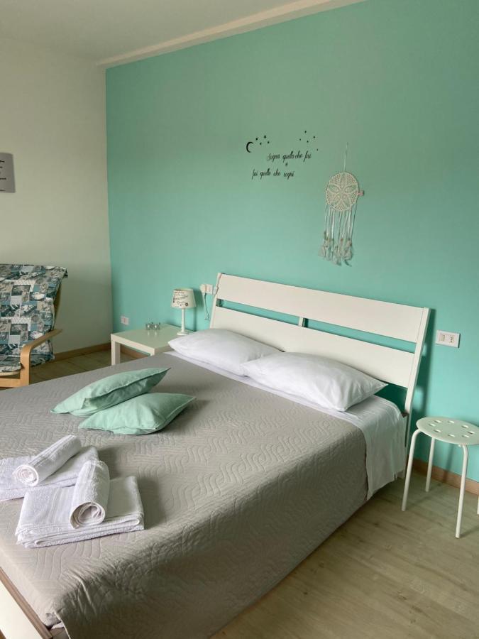 Il Nido Di Tiffany Apartment Massino Visconti ภายนอก รูปภาพ