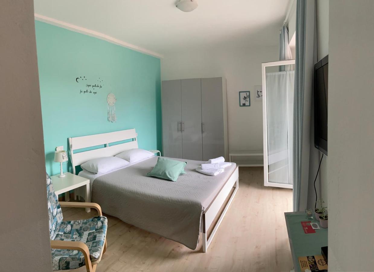 Il Nido Di Tiffany Apartment Massino Visconti ภายนอก รูปภาพ