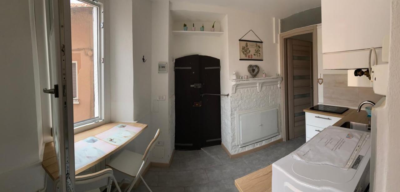 Il Nido Di Tiffany Apartment Massino Visconti ภายนอก รูปภาพ