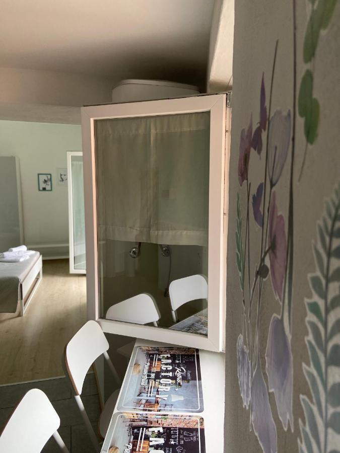 Il Nido Di Tiffany Apartment Massino Visconti ภายนอก รูปภาพ