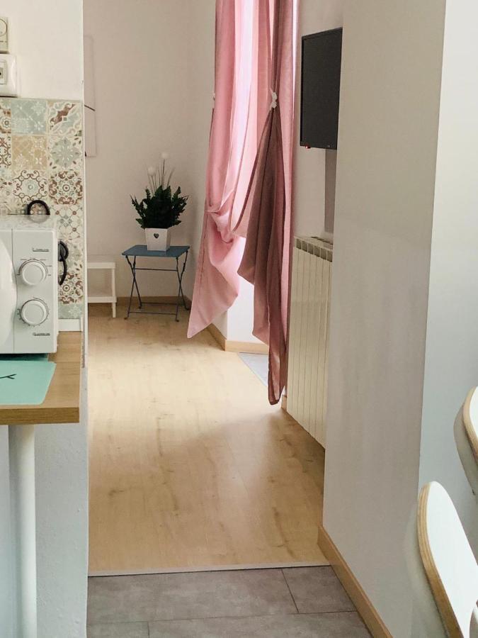 Il Nido Di Tiffany Apartment Massino Visconti ภายนอก รูปภาพ